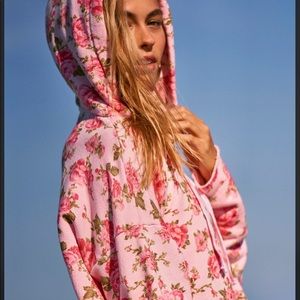 Loveshackfancy Cropped Sweatshirt